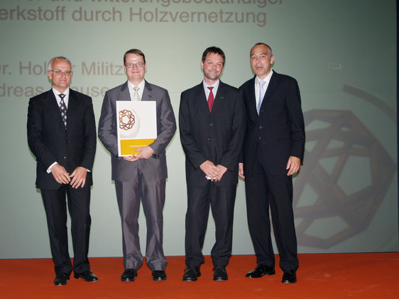 von links nach rechts: Gerald Schweighofer, Dr. Andreas Krause, Prof. Holger...